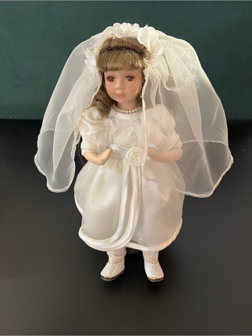 White Veiled Porcelain Doll in Bridal Dress - Kids Toys